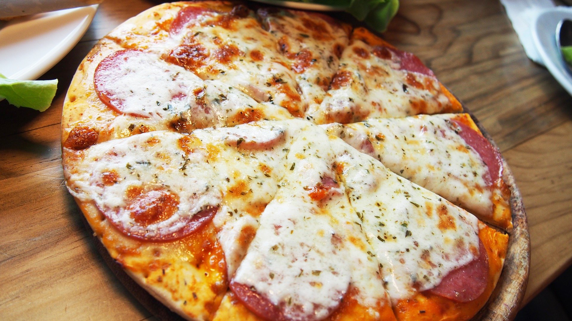 Enjoy delicious food at Carmela’s Pizza
