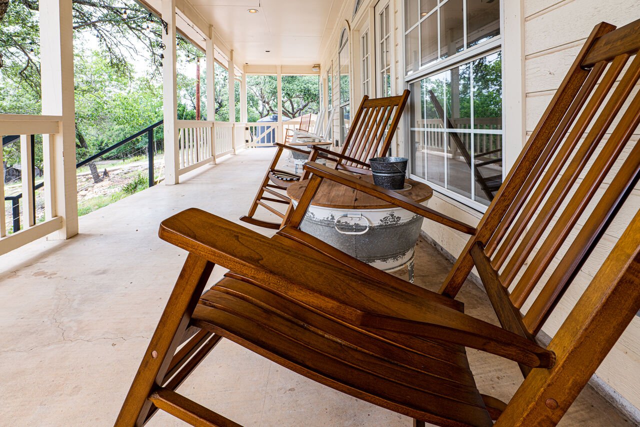The porch at one of our Dripping Springs Valentine's rentals